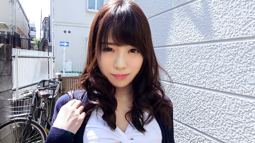 応募素人、初AV撮影 78 クンニが大好き!美人バスガイドがお金の為にAV応募!