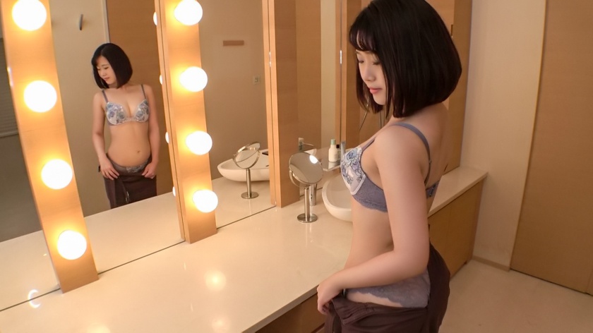 【初撮り】【むっちりスケベ肢体】【教職員の秘密】2年○組の副担任をしている真面目な女性。ネットでAV応募→AV体験撮影 1390